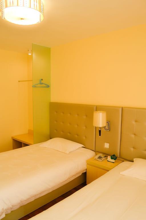 Qingdao Renjia Bussiness Hotel 外观 照片
