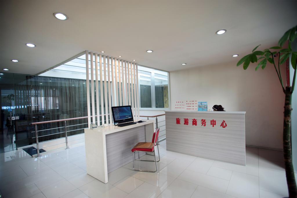 Qingdao Renjia Bussiness Hotel 外观 照片