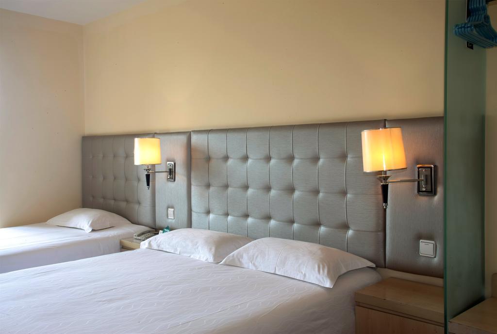 Qingdao Renjia Bussiness Hotel 外观 照片